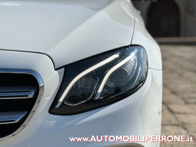 MERCEDES-BENZ E 220 D AUTO AMG PREMIUM PLUS (TETTO/L - foto 18
