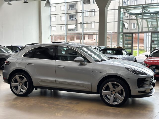 PORSCHE Macan 2.0 PDK - 21" - Tetto - Scarichi - Camera - Pelle Immagine 4