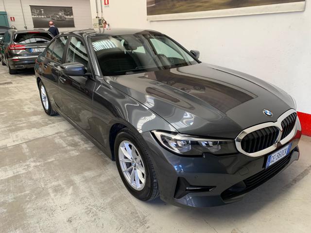 BMW 320 d 48V Business Advantage AUTOM. Immagine 4