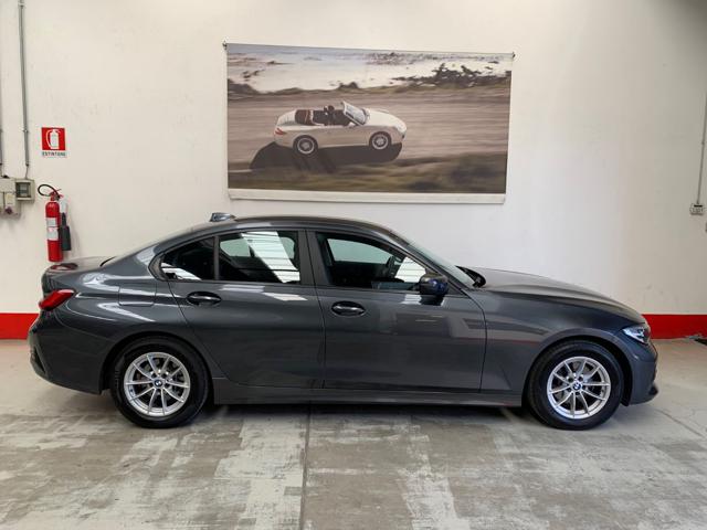 BMW 320 d 48V Business Advantage AUTOM. Immagine 1