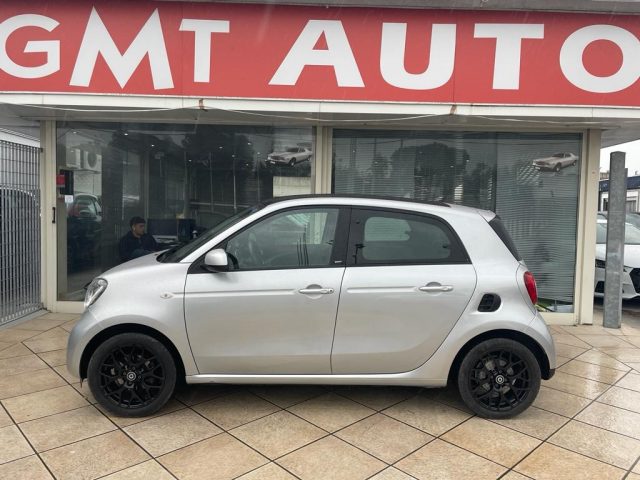 SMART ForFour 1.0 71CV PASSION SPORT PACK LED Immagine 1