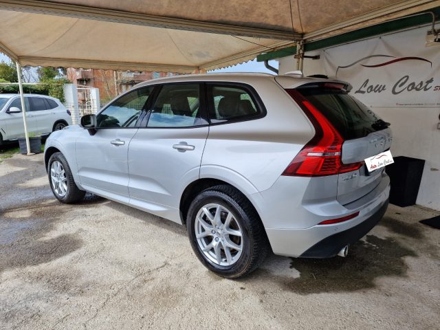 VOLVO XC60 B4 (d) AWD Geartronic Business MHEV Immagine 4