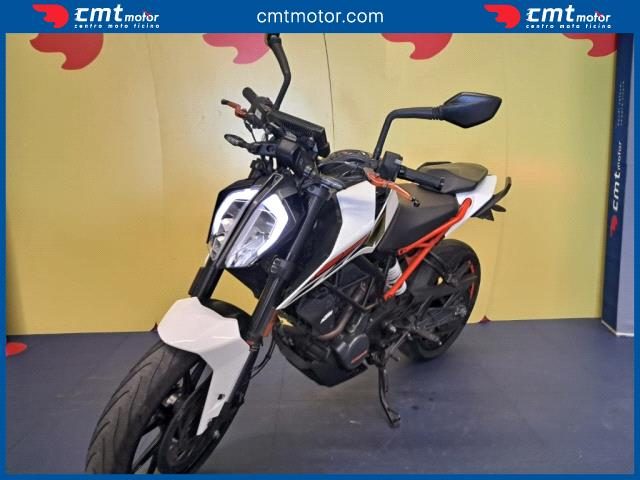 KTM 125 Duke Garantita e Finanziabile Immagine 3