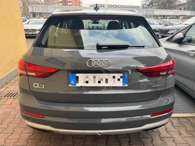 AUDI Q3 35 TDI quattro S tronic Business Advanced Immagine 3