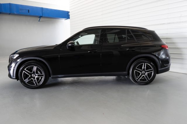 MERCEDES-BENZ GLC 220 d 4Matic Mild Hybrid AMG Line Premium Immagine 2