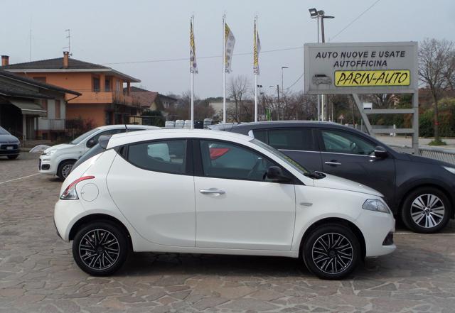 LANCIA Ypsilon 1.0 FireFly 5 porte S&S Hybrid Oro Immagine 4