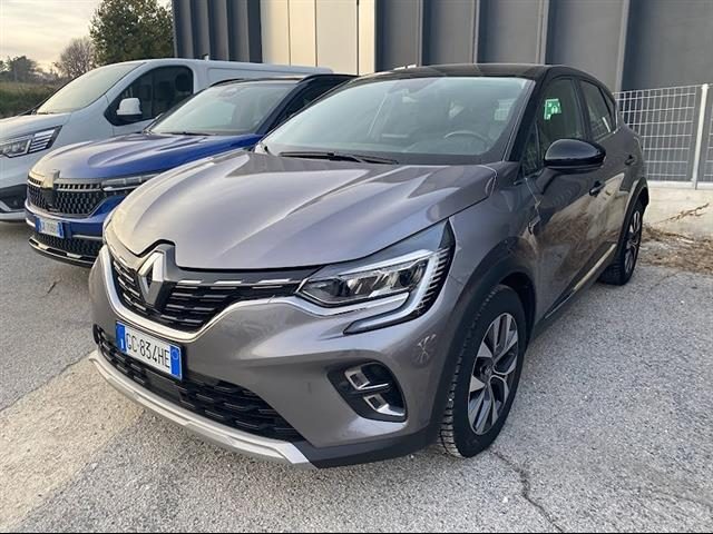 RENAULT Captur 1.6 E-Tech phev Intens 160cv auto Immagine 1