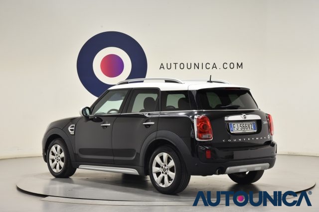 MINI Countryman 2.0 COOPER D ALL4 AUTOMATICA Immagine 1