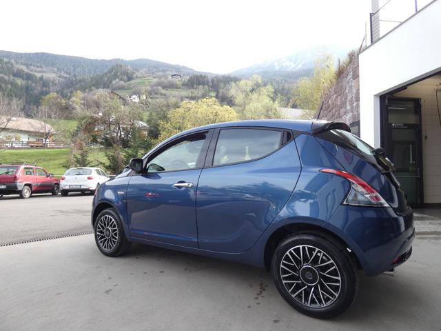 LANCIA Ypsilon 1.0 FireFly 5 porte S&S Hybrid Platino Immagine 3