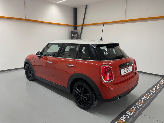 MINI Cooper D 1.5 Cooper D 5 porte Immagine 3