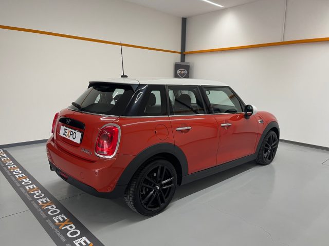 MINI Cooper D 1.5 Cooper D 5 porte Immagine 4