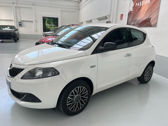 LANCIA Ypsilon 1.0 FireFly 5 porte S&S Hybrid Gold Plus Immagine 2