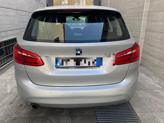 BMW 218 d Active Tourer Advantage CAMBIO AUTOMATICO Immagine 4