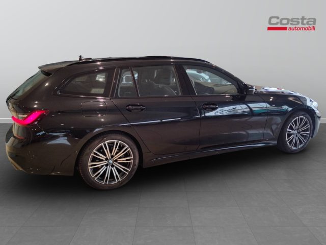 BMW 320 i Touring Msport Immagine 4