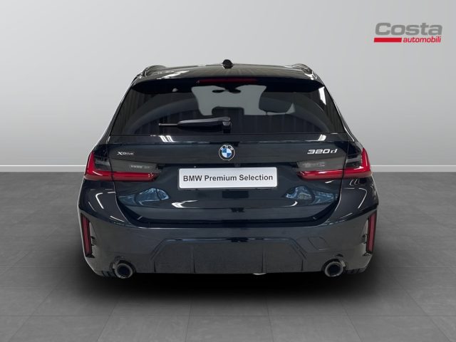 BMW 320 d 48V xDrive Touring Msport Immagine 4