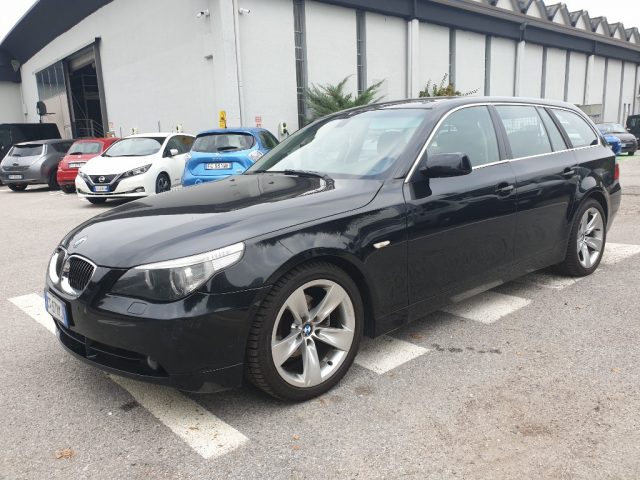 BMW 525 Touring Immagine 1