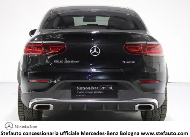 MERCEDES-BENZ GLC 300 de 4Matic Plug-in hybrid Coupé Premium Navi Immagine 3