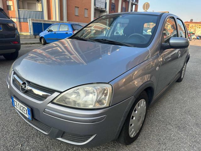 OPEL Corsa 1.2i 16V cat 5 porte Club Immagine 2