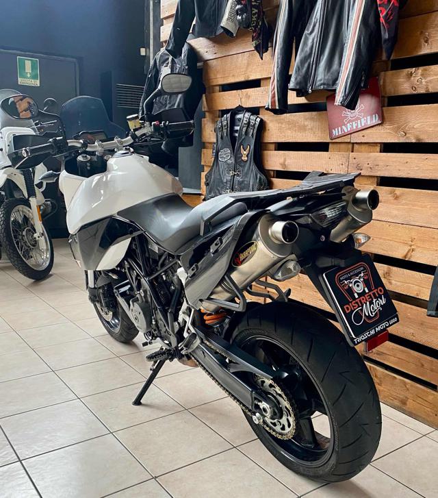 KTM 990 Supermoto T ABS - finanziabile Immagine 2