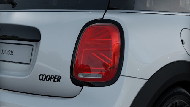 MINI Cooper 1.5 Cooper Camden Edition Immagine 3