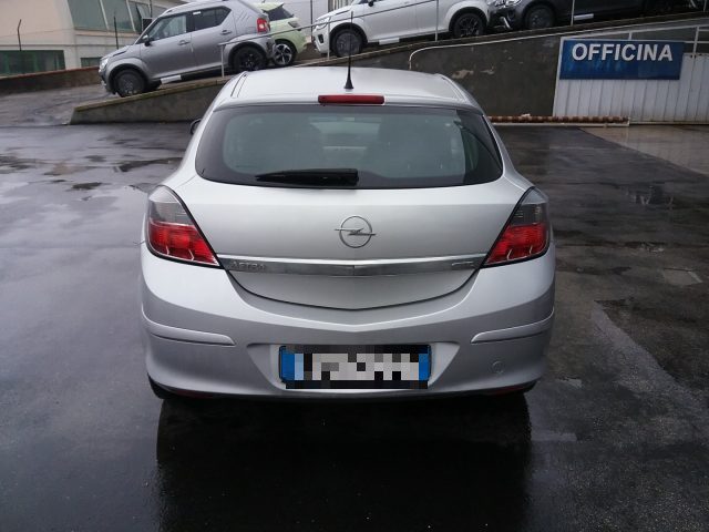 OPEL Astra RECANATI - GTC 1.7 CDTI 101CV 3 porte Immagine 4