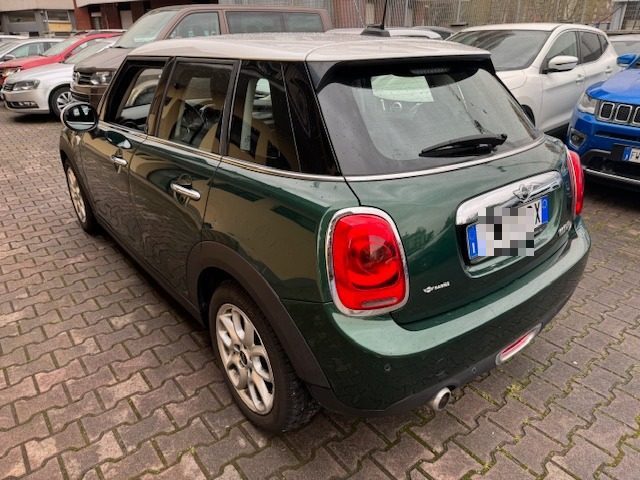 MINI Cooper D 1.5 Cooper D Boost 5 porte Immagine 2