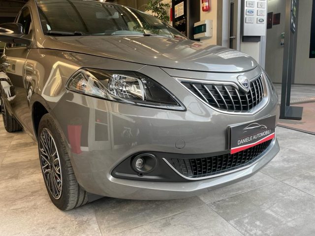 LANCIA Ypsilon 1.0 Hybrid 70CV ORO Immagine 2