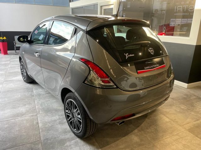 LANCIA Ypsilon 1.0 Hybrid 70CV ORO Immagine 4