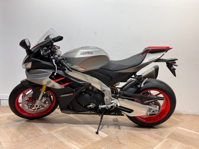 APRILIA RSV4 RSV4 1100 Immagine 1