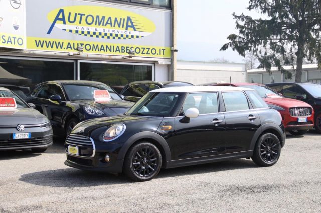 MINI Cooper D 1.5 Cooper D 5 porte Immagine 0