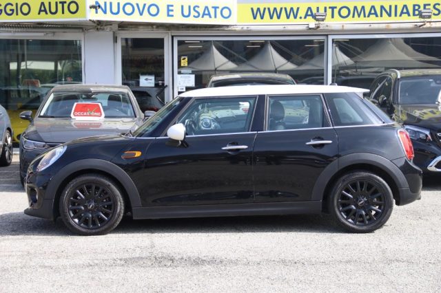 MINI Cooper D 1.5 Cooper D 5 porte Immagine 2