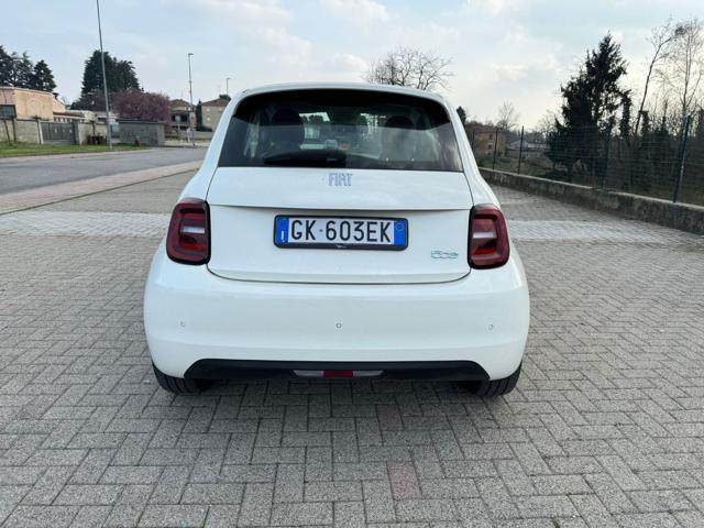 FIAT 500e Icon Berlina 42 kWh Immagine 3