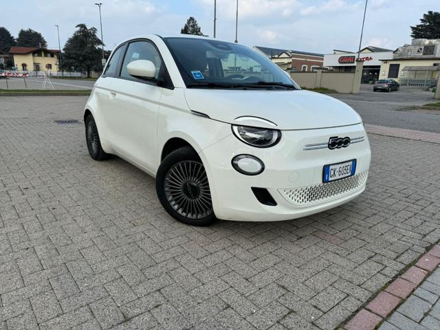 FIAT 500e Icon Berlina 42 kWh Immagine 0