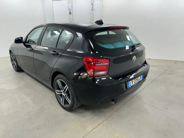 BMW 118 d 5p. Sport Immagine 3