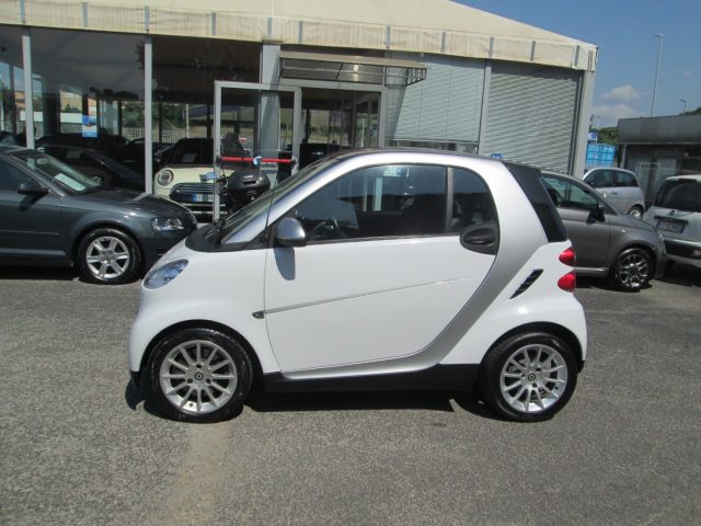 SMART ForTwo 800 40 kW coupé passion cdi Immagine 4