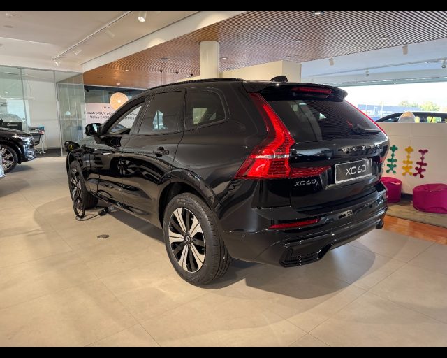 VOLVO XC60 T6 RECHARGE AWD GEARTRONIC PLUS DARK Immagine 1