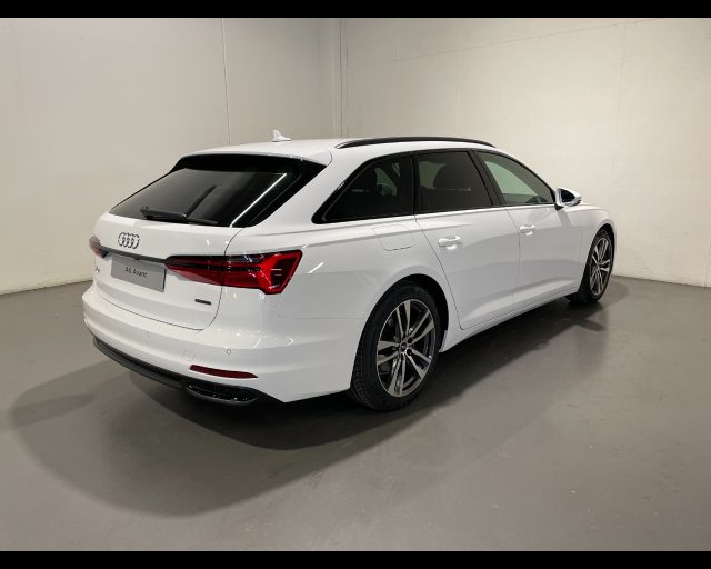 AUDI QUATTRO Audi A6  AVANT 40 TDI  S-TRONIC BUSINESS SPORT Immagine 1