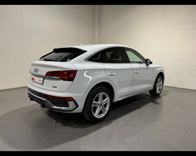 AUDI Q5 SPORTBACK 40 TDI QUATTRO S-TRONIC S-LINE EDITION Immagine 1