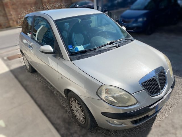 LANCIA Ypsilon 1.2 16V Argento Immagine 2