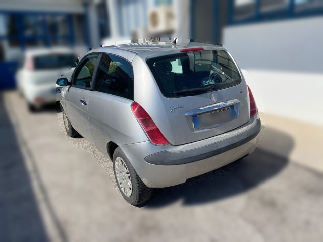 LANCIA Ypsilon 1.2 16V Argento Immagine 3