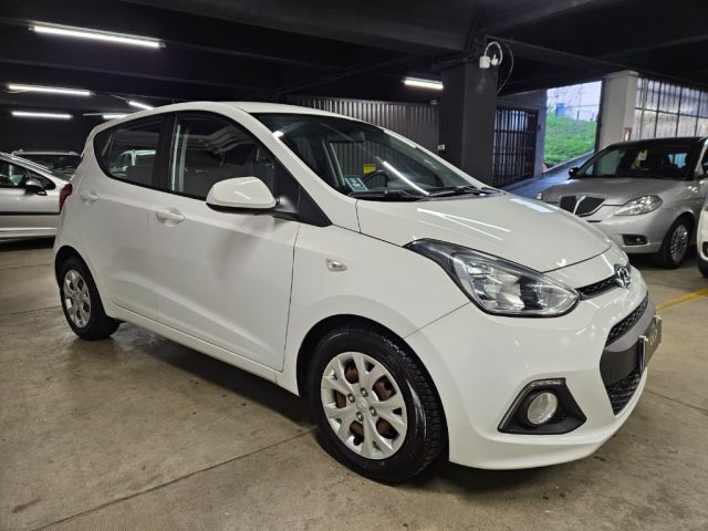 HYUNDAI i10 1.0 LPGI Econext Immagine 4