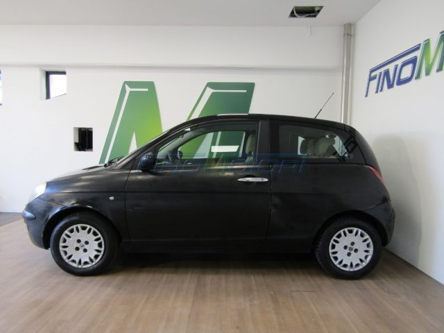 LANCIA Ypsilon 1.2 60 CV NEOPATENTATI Immagine 4