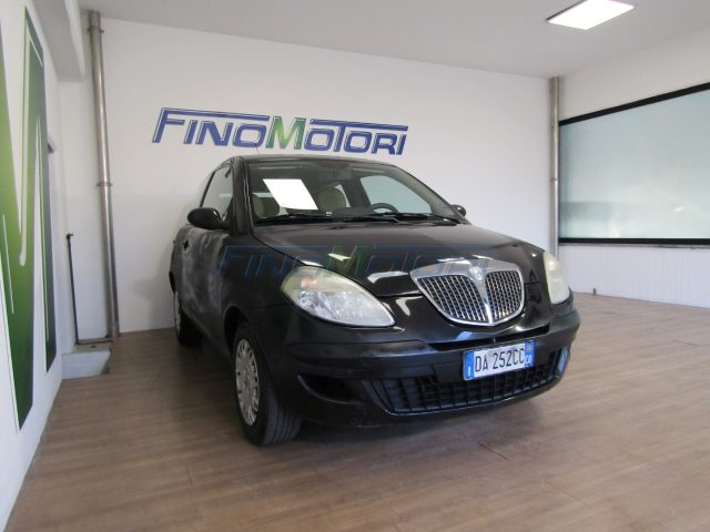 LANCIA Ypsilon 1.2 60 CV NEOPATENTATI Immagine 3