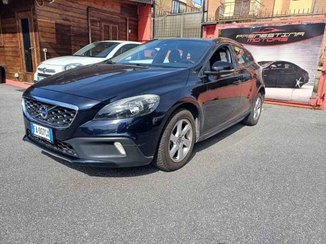 VOLVO V40 Cross Country D2 Geartronic Business Immagine 2
