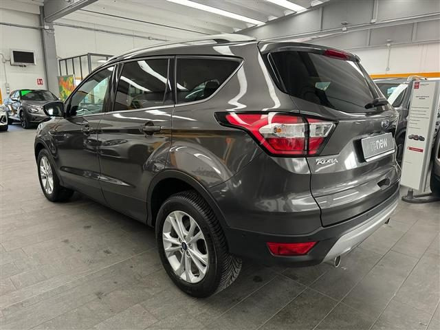 FORD Kuga 1.5 TDCi 120cv Edition 2WD Powershift S S Immagine 2