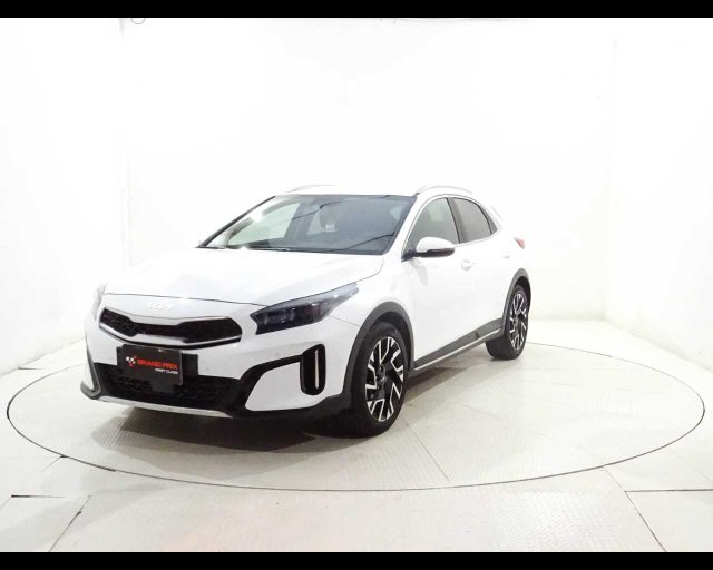 KIA XCeed 1.5 T-GDi 160 CV MHEV iMT Business Immagine 1