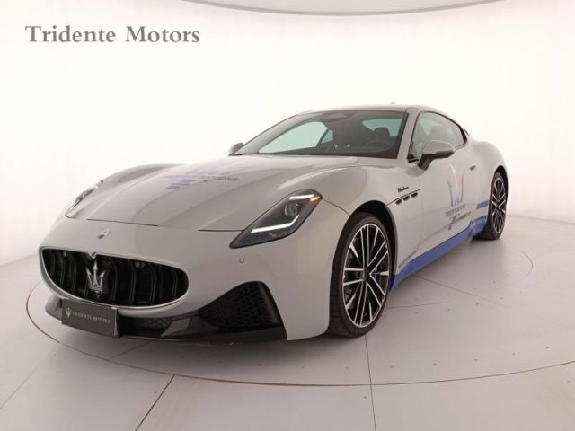 MASERATI GranTurismo V6 490 CV AWD Modena Immagine 0