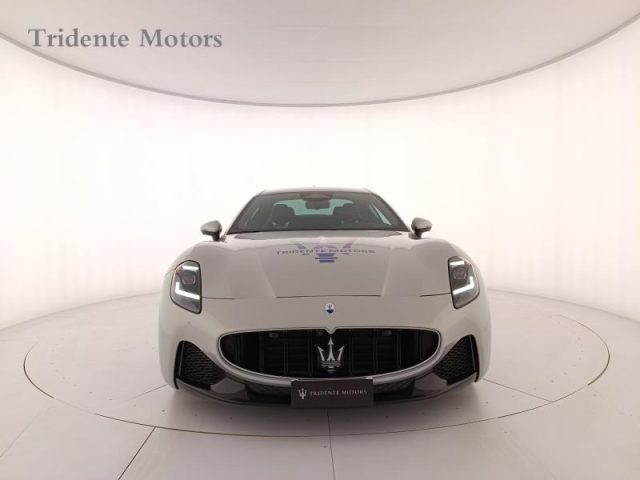 MASERATI GranTurismo V6 490 CV AWD Modena Immagine 1