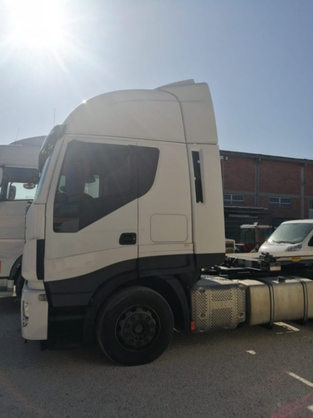 IVECO STRALIS 440 S 46 HI-WAY EURO6 ANNO 2015 KM 650330 Immagine 3