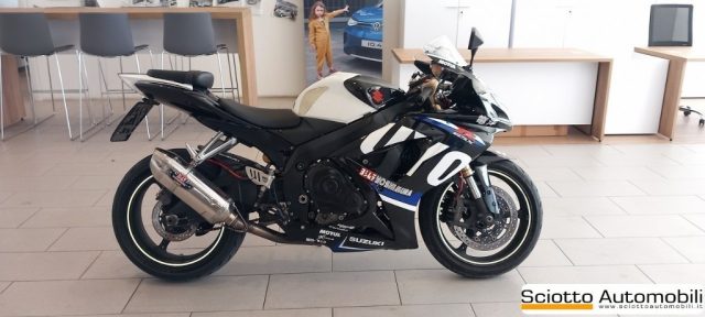 SUZUKI GSX R 600 . Immagine 3